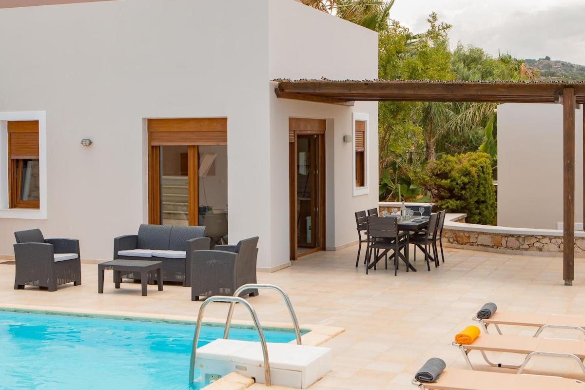 Karena Seaview Villa Gerani Chanion Dış mekan fotoğraf